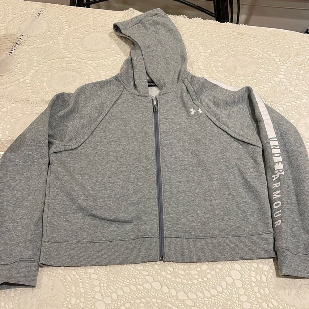 Under Armour hoodie - size large